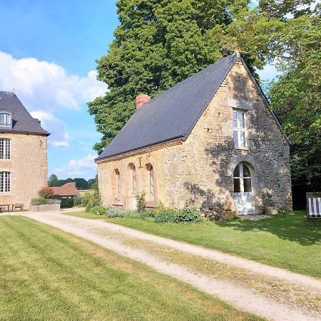 L'Annexe Du Plessis Bochard Hostal Saint-Pierre-des-Nids Exterior foto