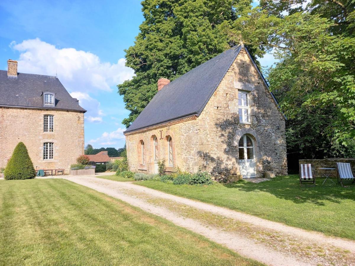 L'Annexe Du Plessis Bochard Hostal Saint-Pierre-des-Nids Exterior foto