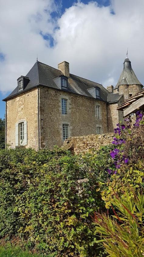 L'Annexe Du Plessis Bochard Hostal Saint-Pierre-des-Nids Exterior foto